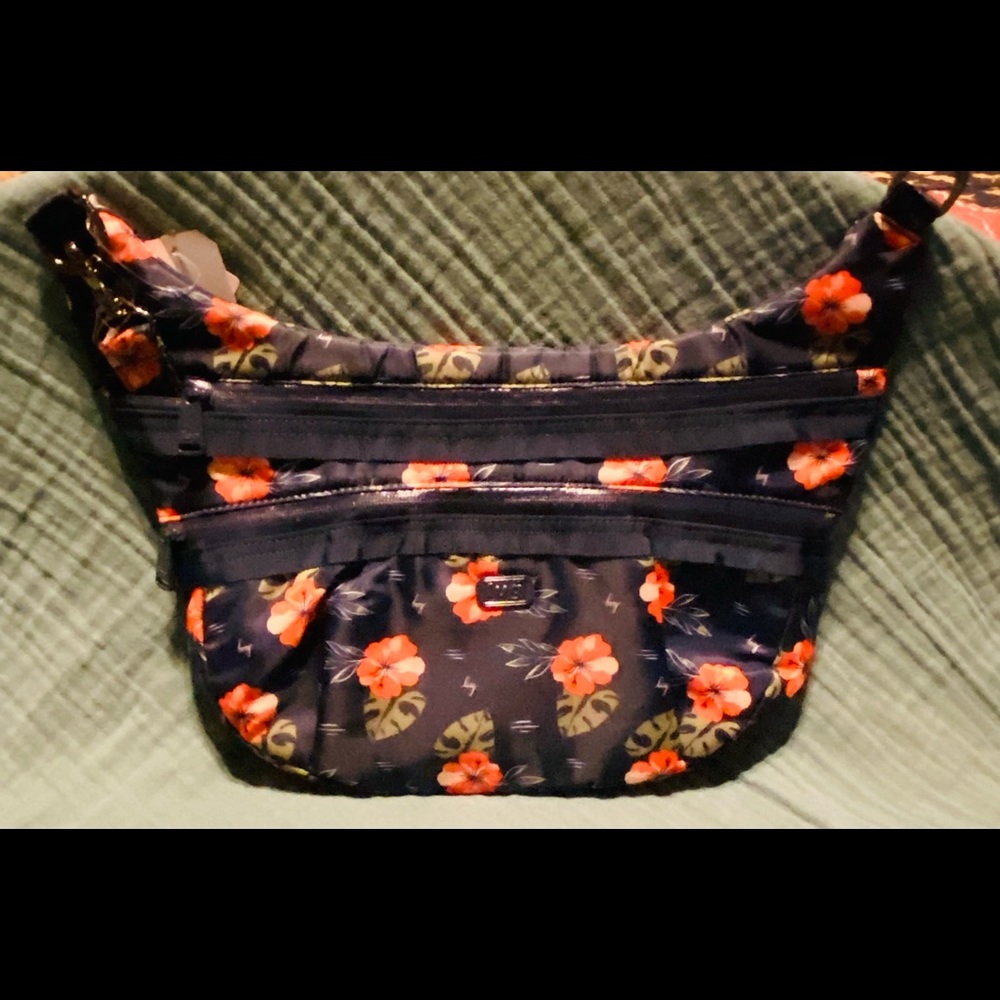 Lug Hippy Crossbody in Aloha Navy NWT